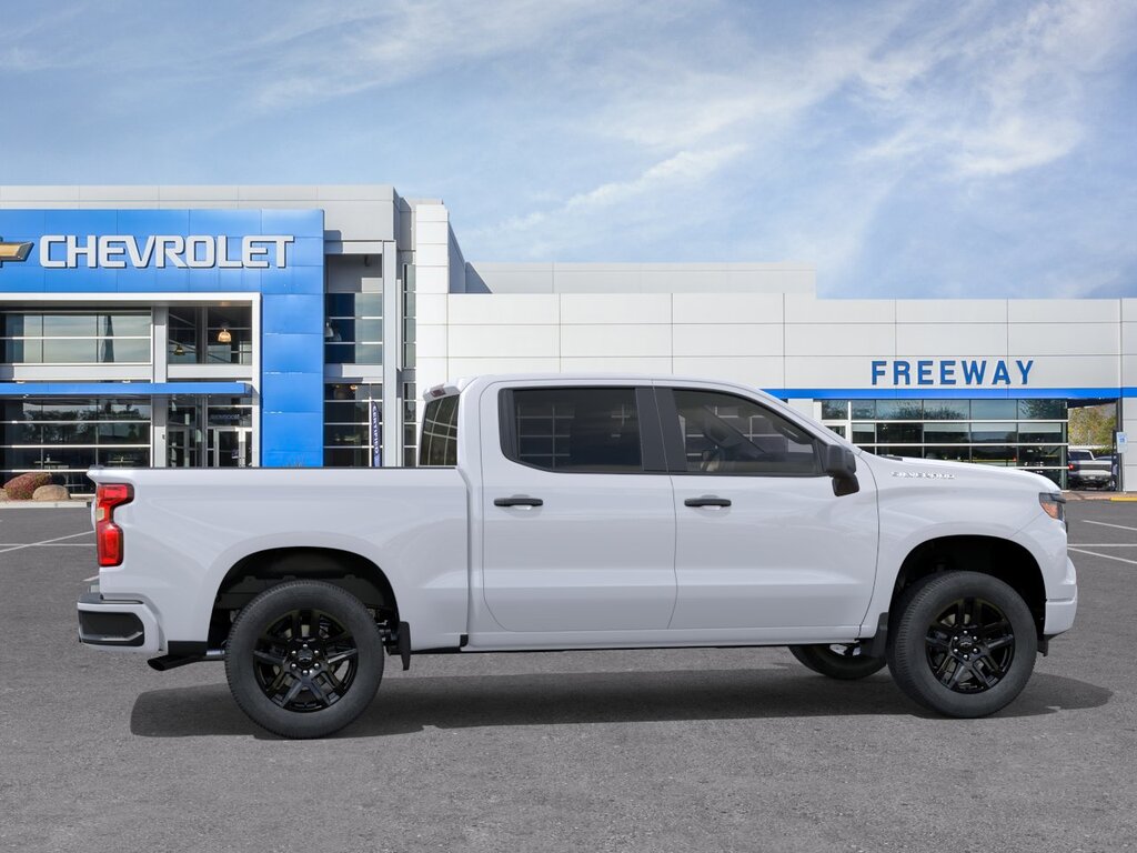 2026 Chevrolet Silverado 1500 Custom - Photo 5