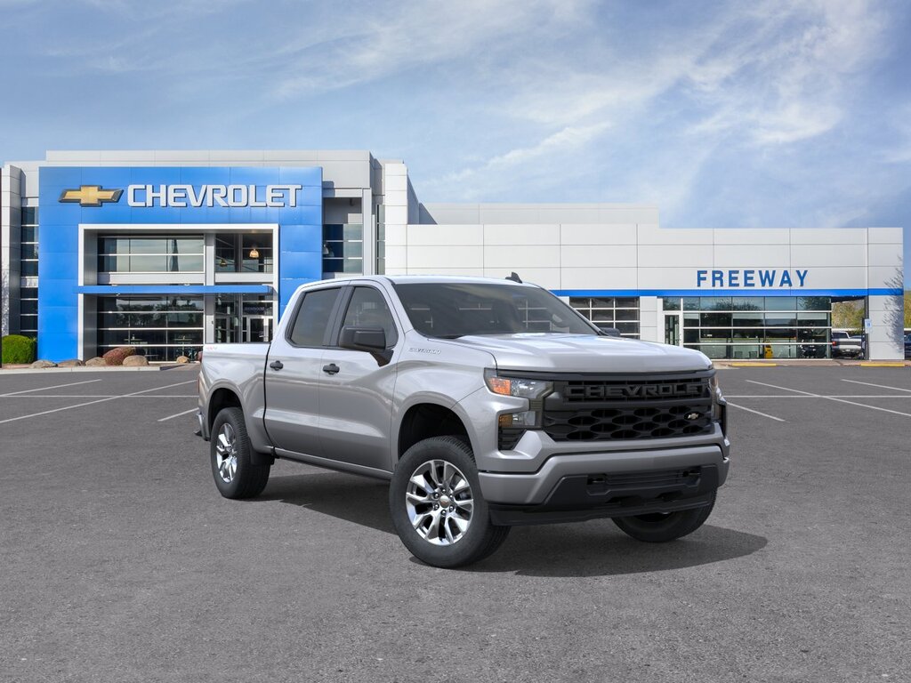 2026 Chevrolet Silverado 1500 Crew Cab Custom 4WD