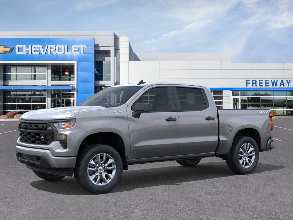2026 Chevrolet Silverado 1500 Crew Cab Custom 4WD