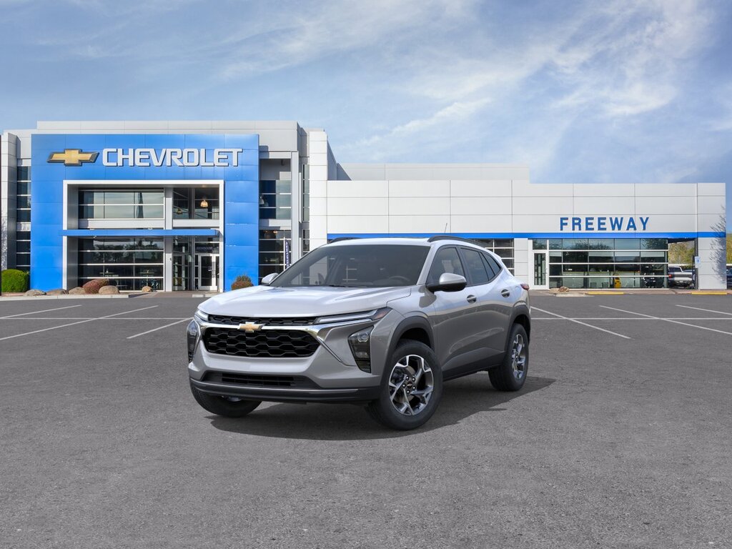 2026 Chevrolet Trax LT - Photo 8