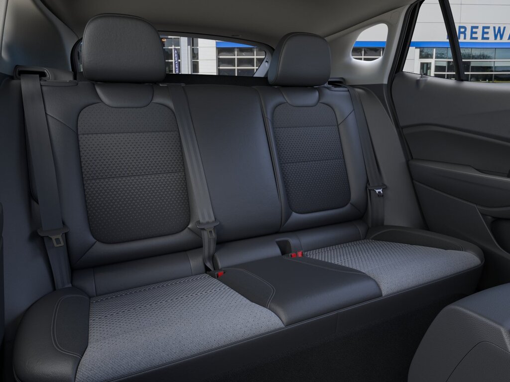 2026 Chevrolet Trax LT - Photo 17