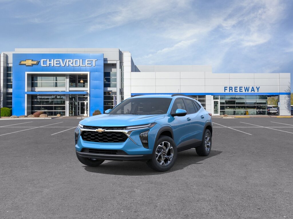 2026 Chevrolet Trax LT - Photo 8