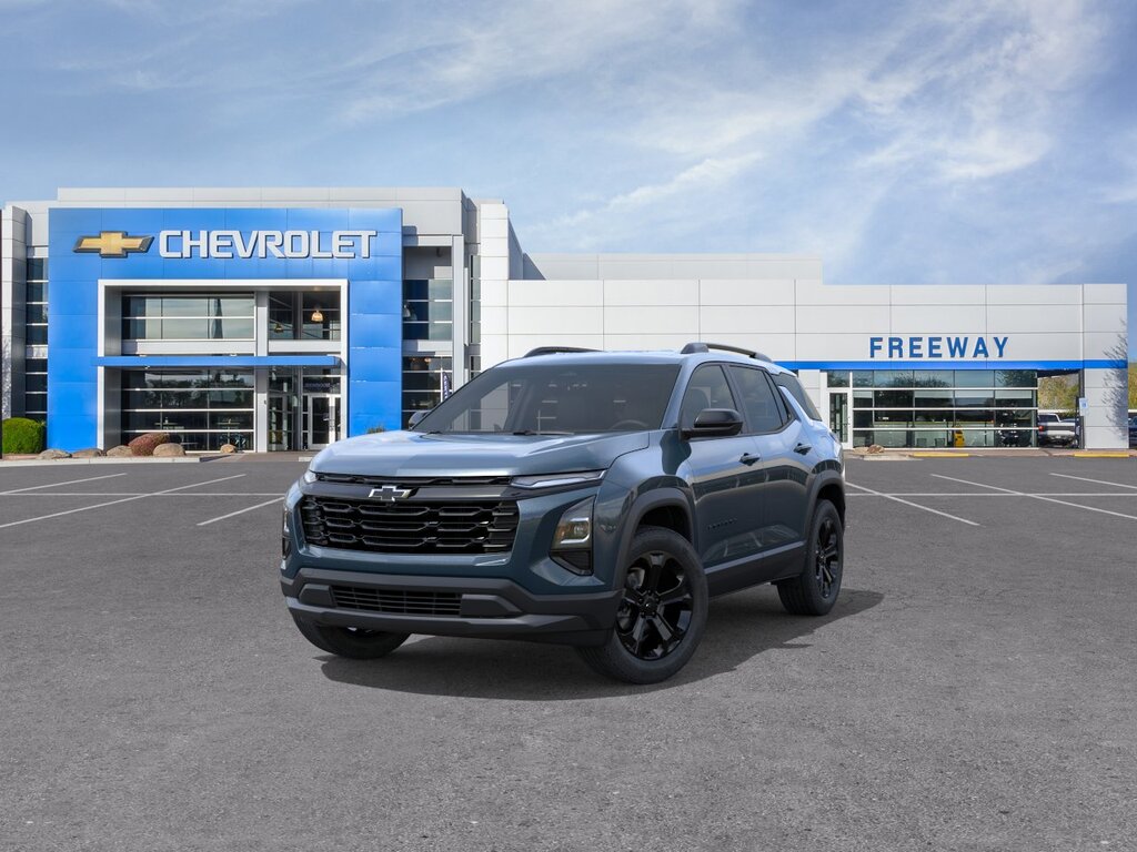 2027 Chevrolet Equinox LT - Photo 8