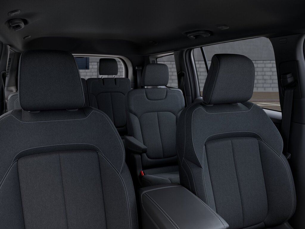 2027 Jeep Grand Cherokee L Laredo